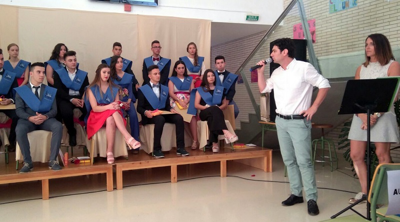 L’Ajuntament atorga els premis als millors estudiants de segon de batxillerat