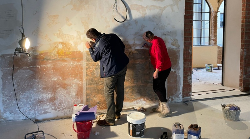 La restauració del teatre modernista del Palau encara la fase final